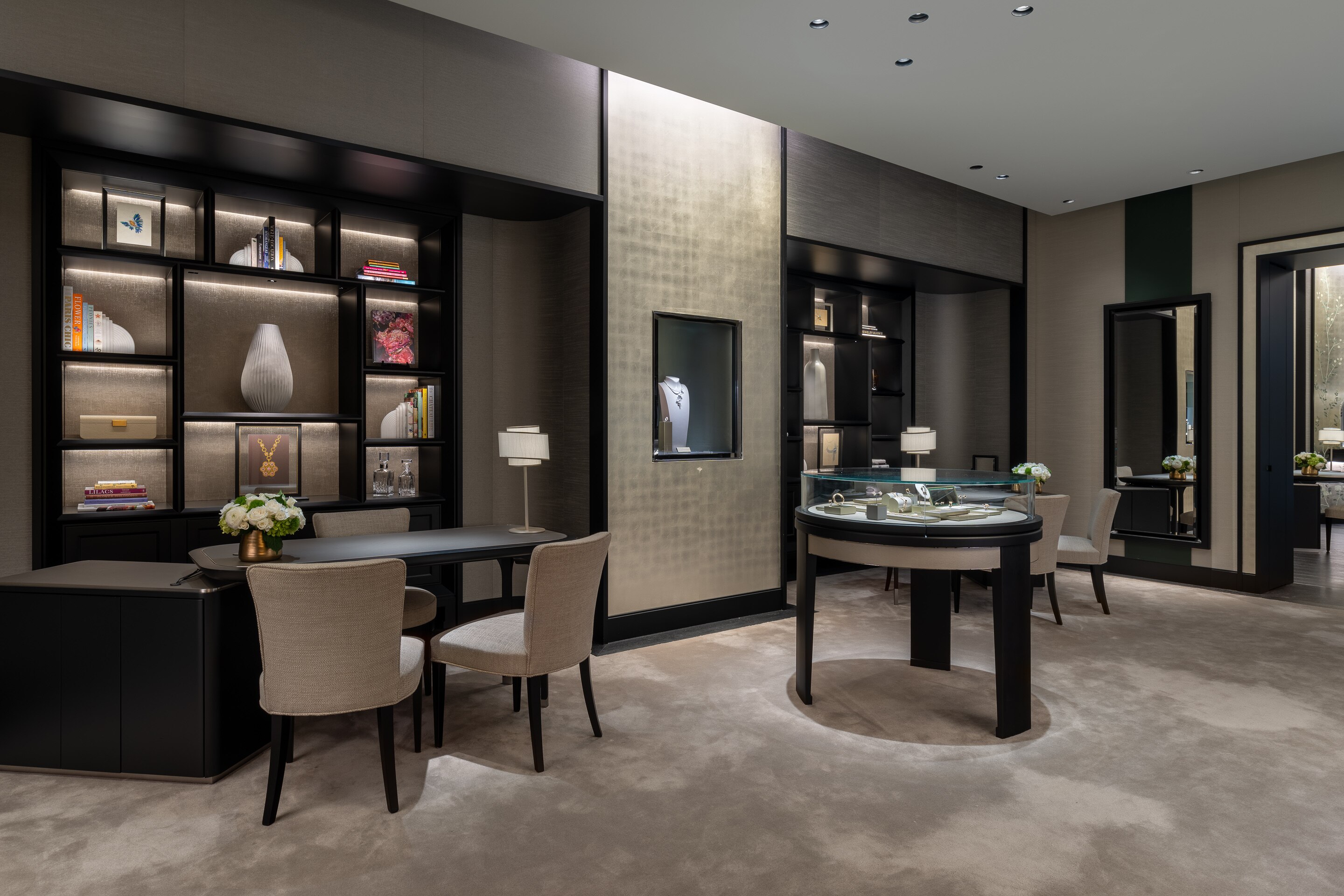 Toronto Bloor Street boutique present the sale area view, Van Cleef Arpels