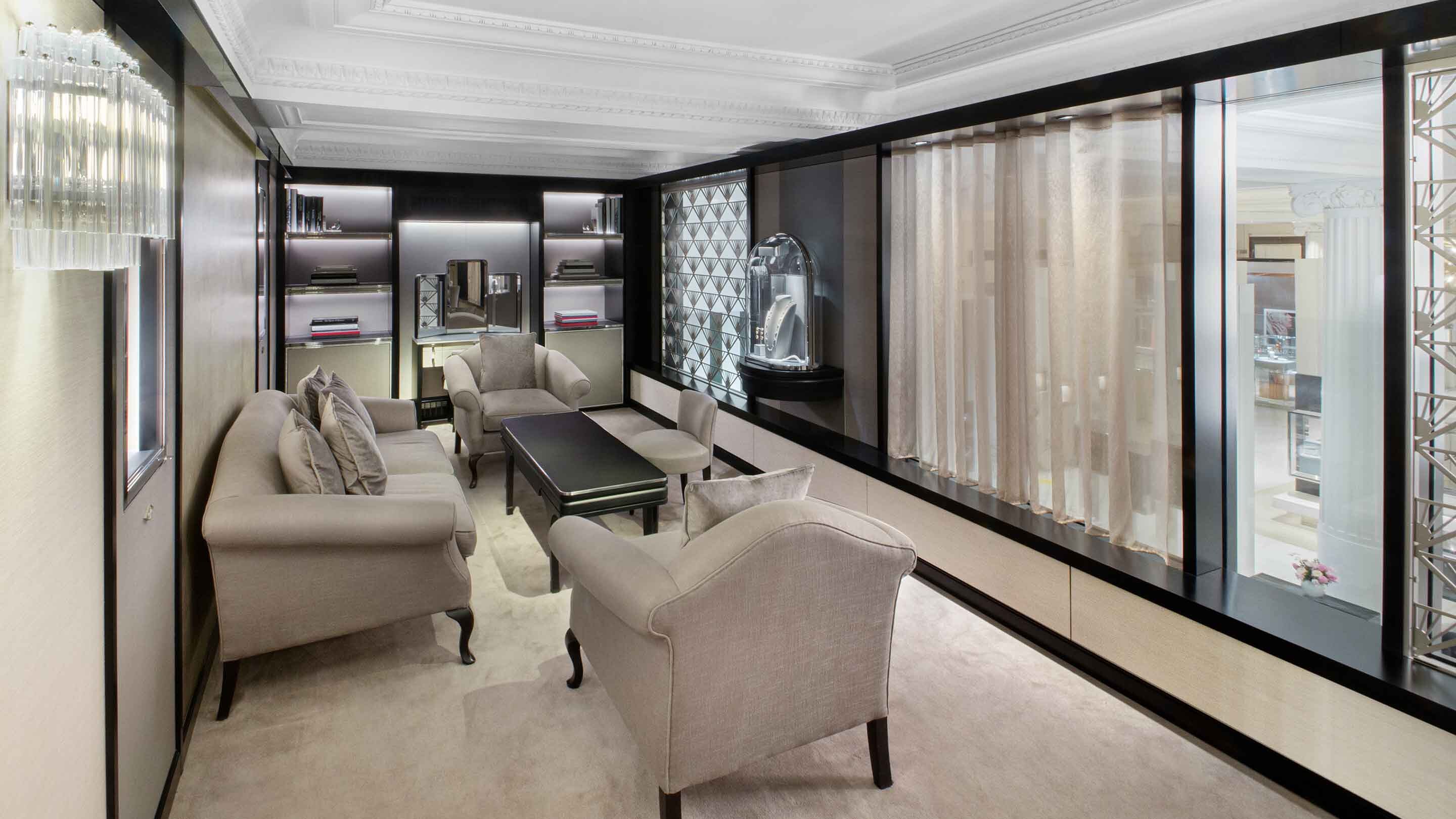 London Selfridges boutique presents the salon view, Van Cleef And Arpels