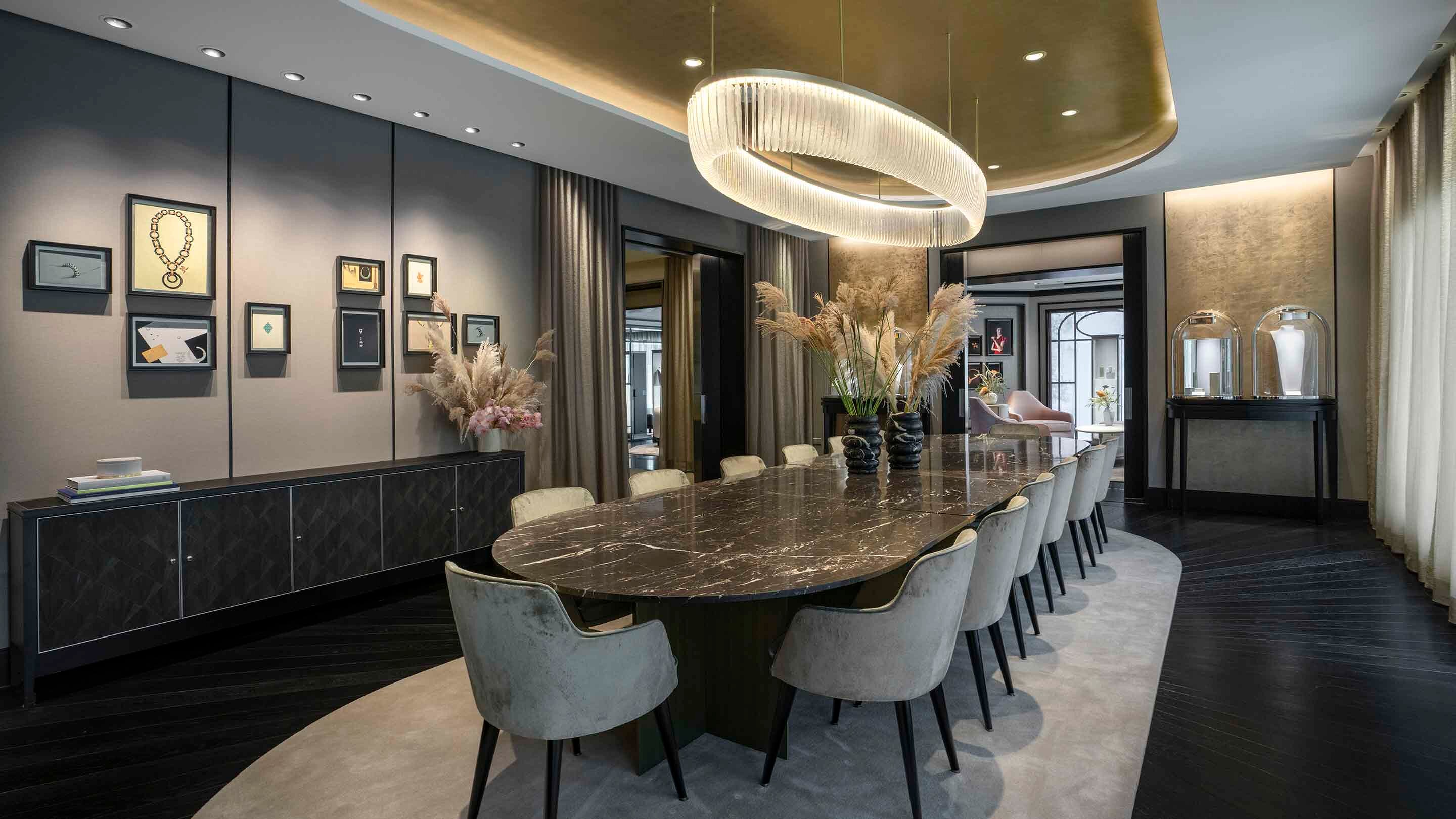 Beverly Hills rodeo drive boutique present the dining room view, Van Cleef Arpels