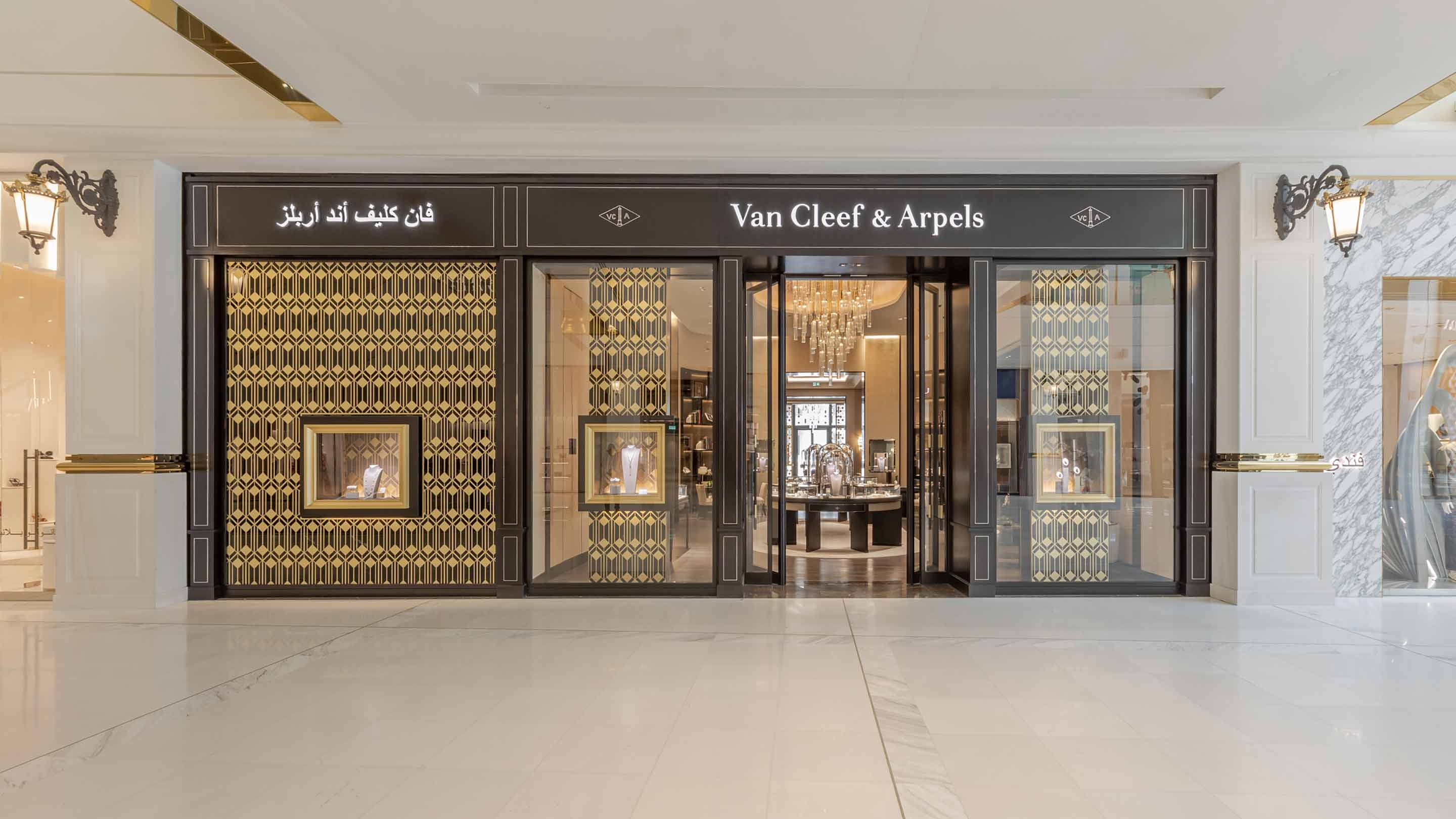 Dubai vendome mall lusail present the facade view, Van cleef and Arpels