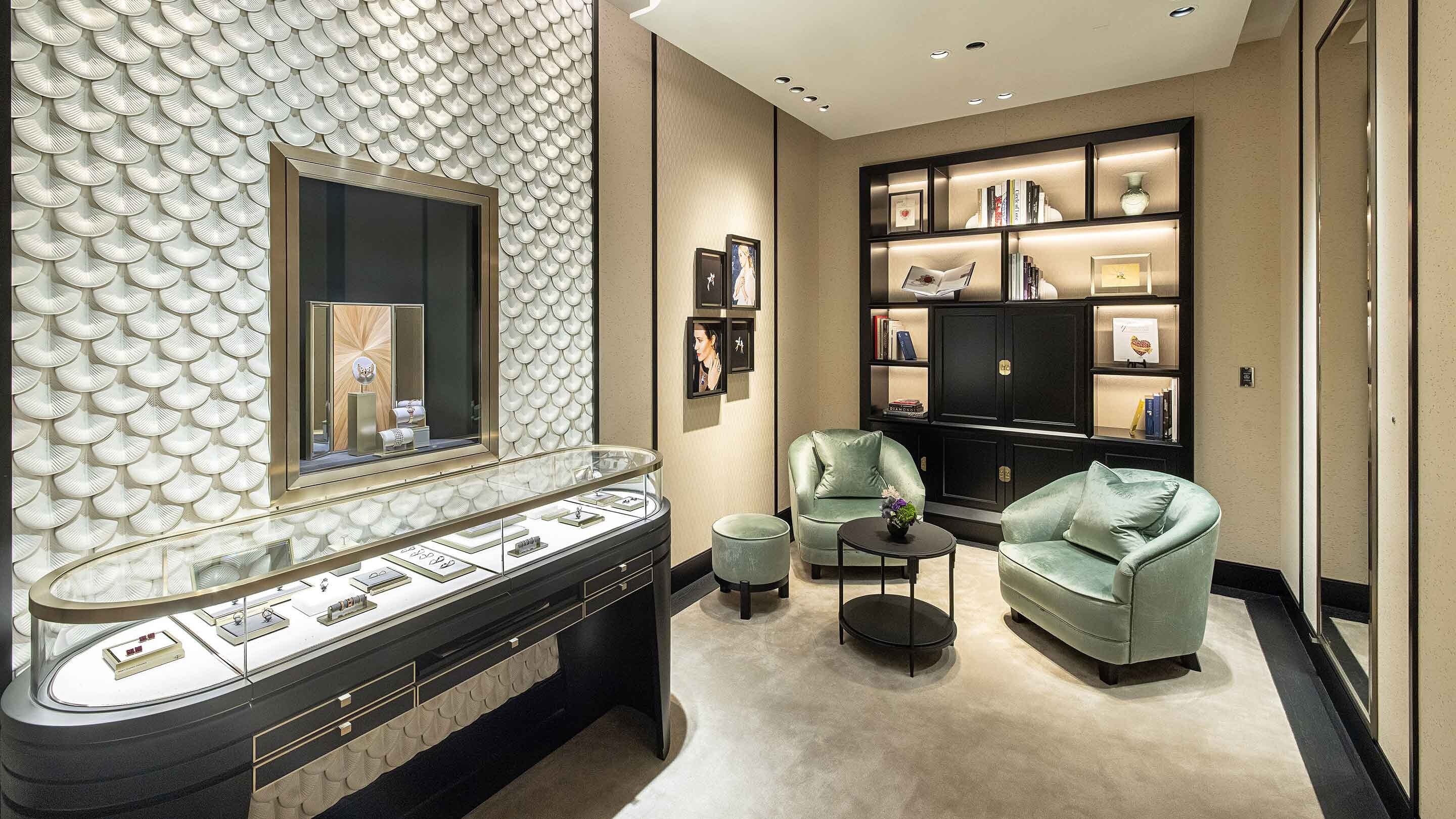 Taipei xin yi boutique present the facade view, van cleef and arpels