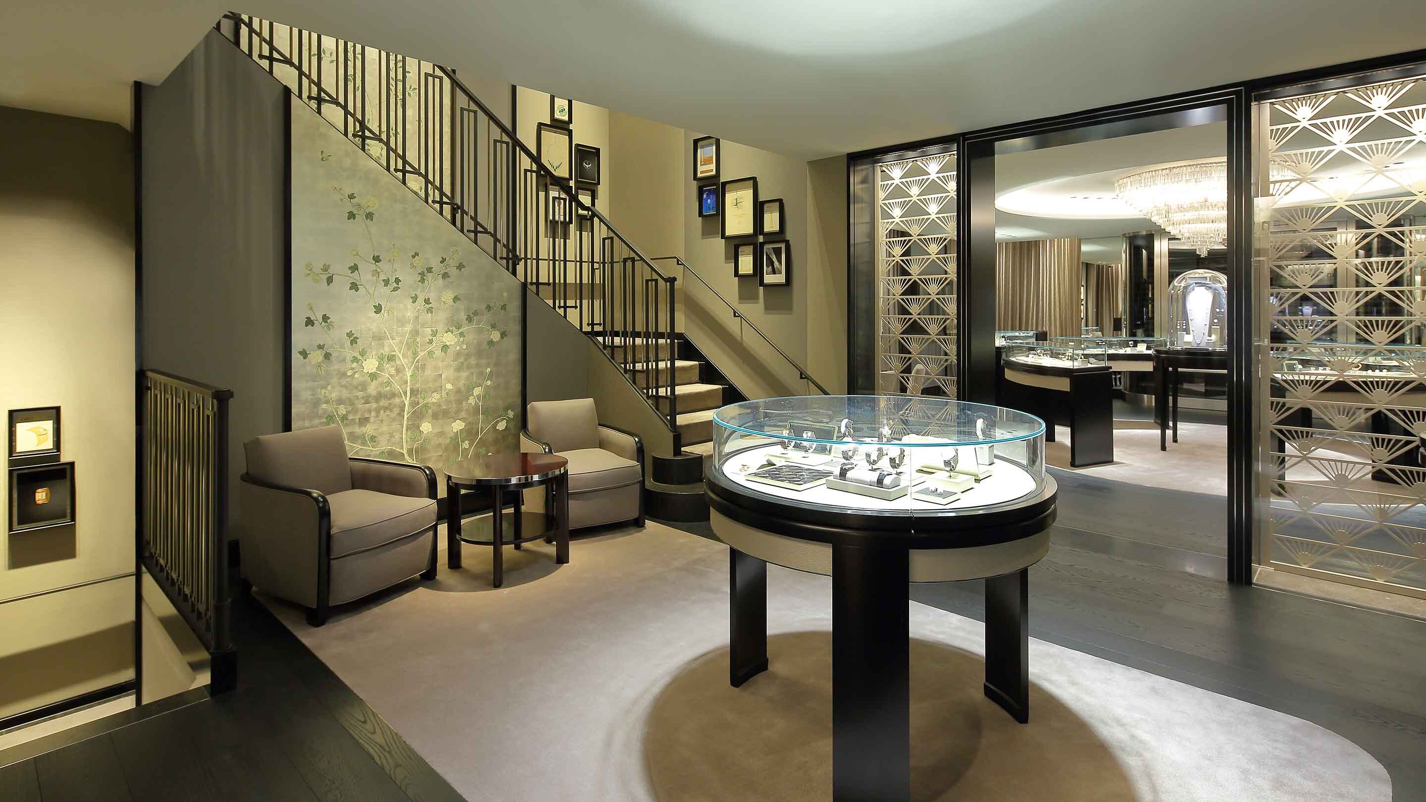 osaka shinsaibashi boutique present the salon view, van cleef and arpels