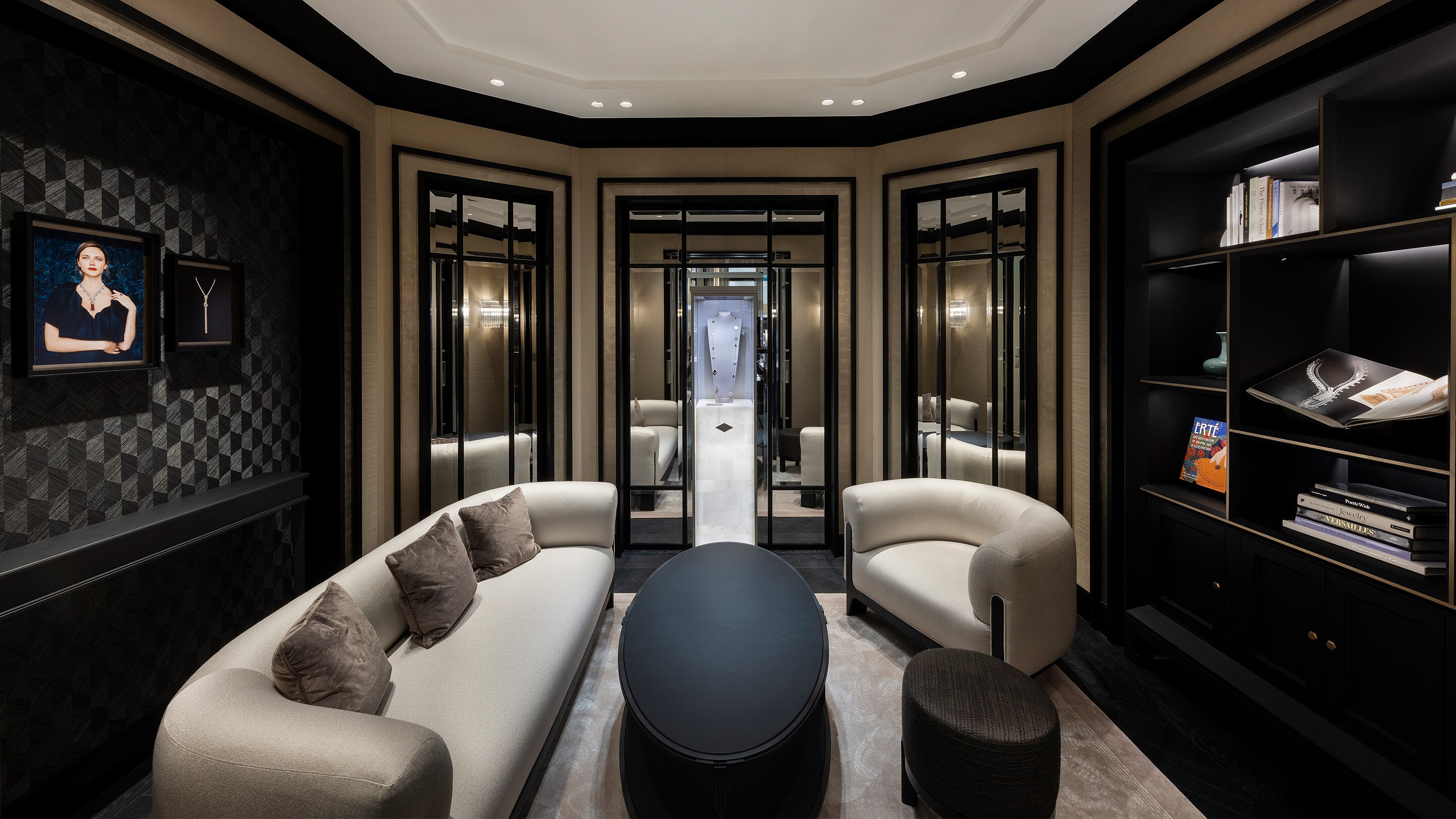 kaohsiung hanshin arena boutique present the salon view, van cleef and arpels