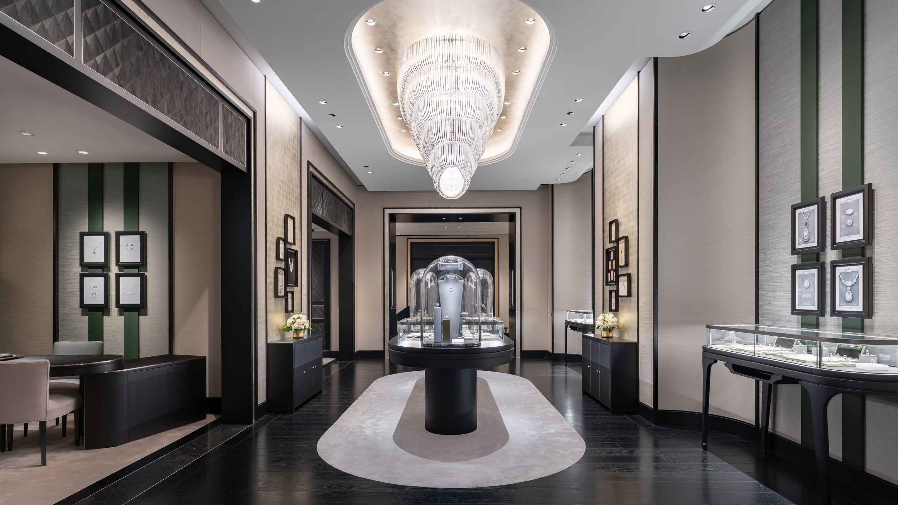 San francisco Boutique present the main aera view, van cleef arpels