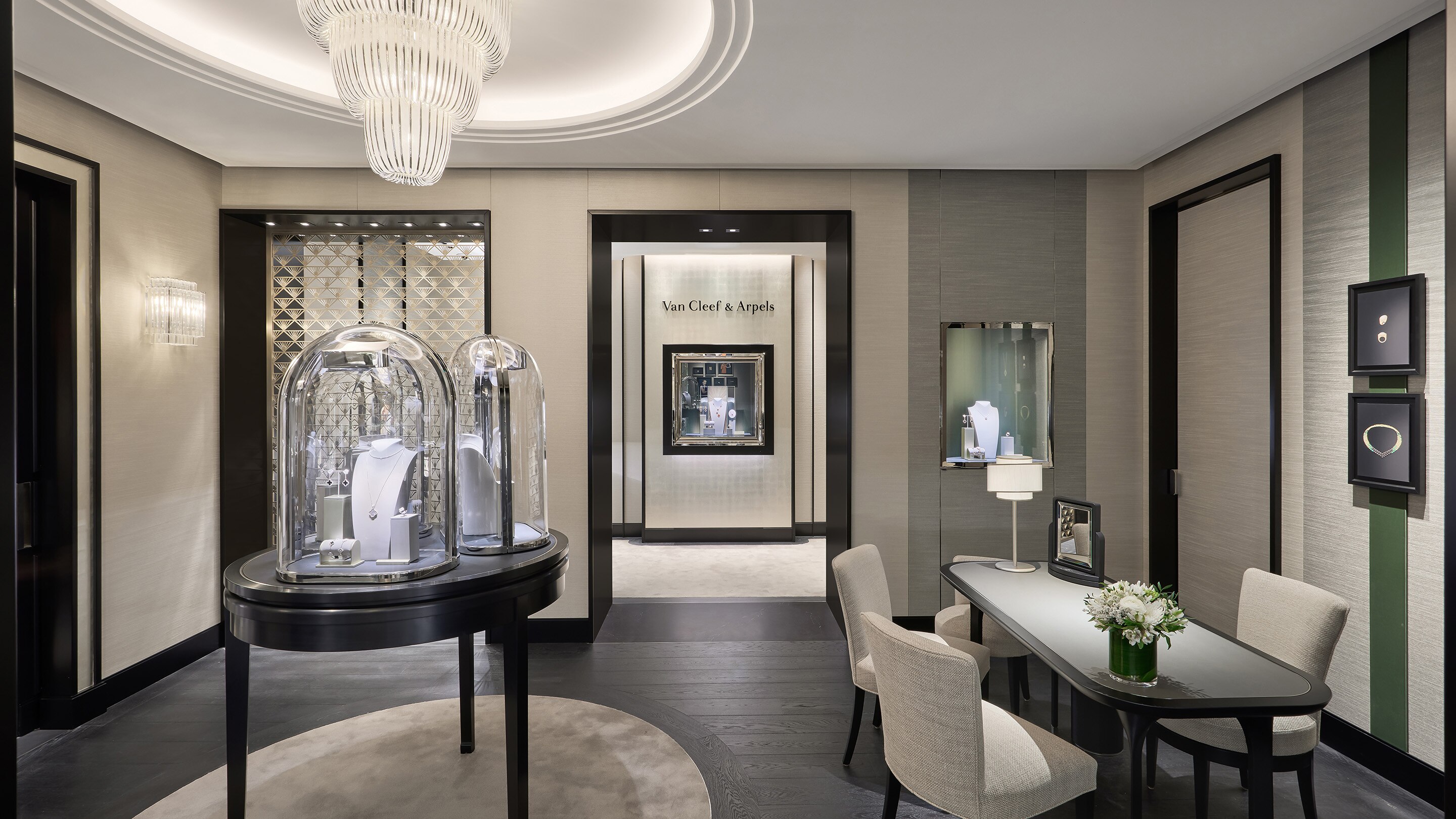 Barcelona paseo de gracia present the main aera view, van cleef and arpels&nbsp;