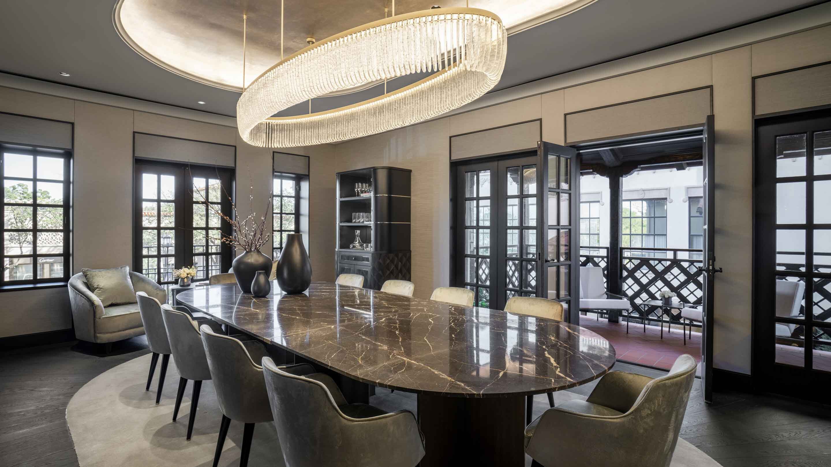 Dallas highland park village boutique present the dining room view, Van cleef and Arpels