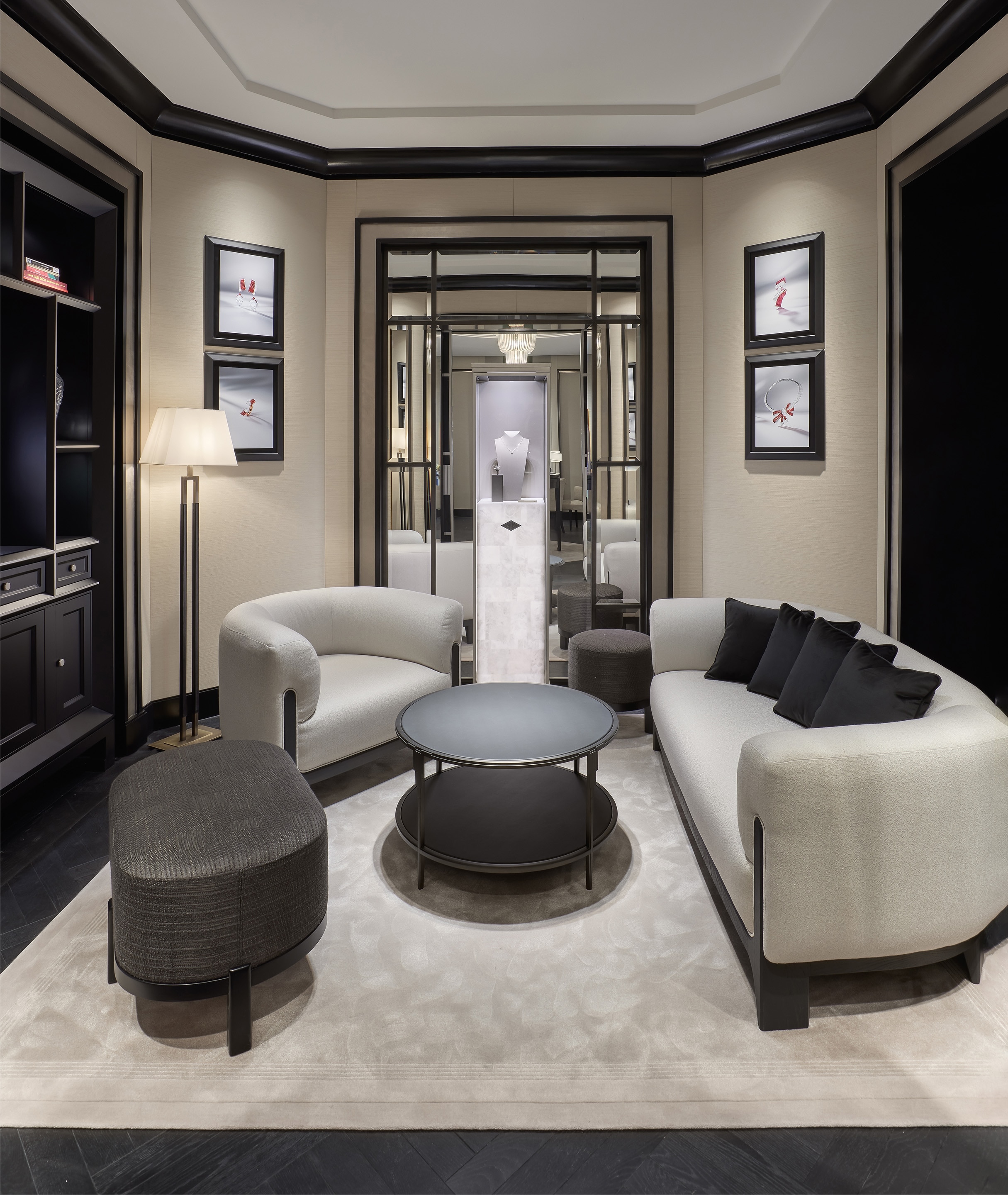 Barcelona paseo de gracia present the salon view, van cleef and arpels&nbsp;