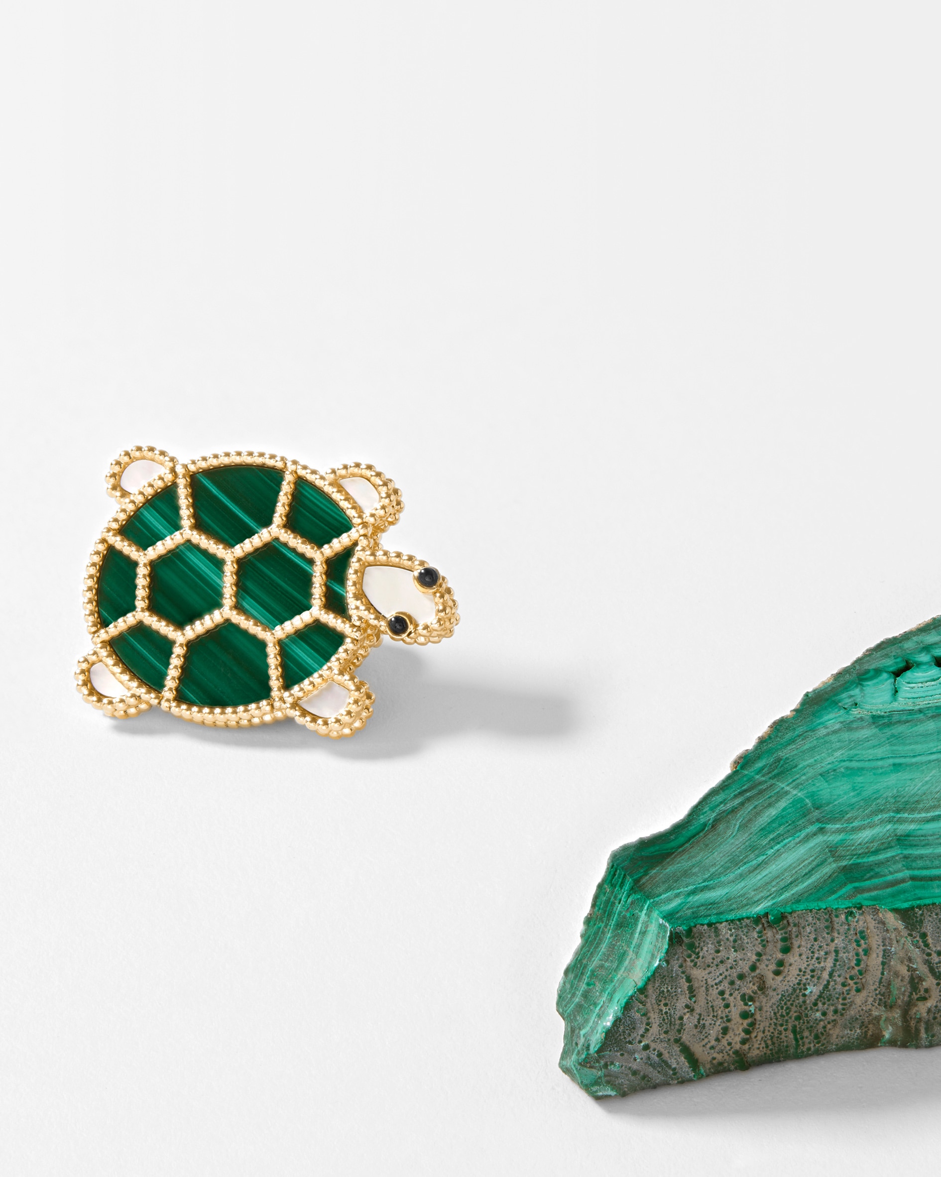 孔雀石,Van Cleef & Arpels 梵克雅寶。