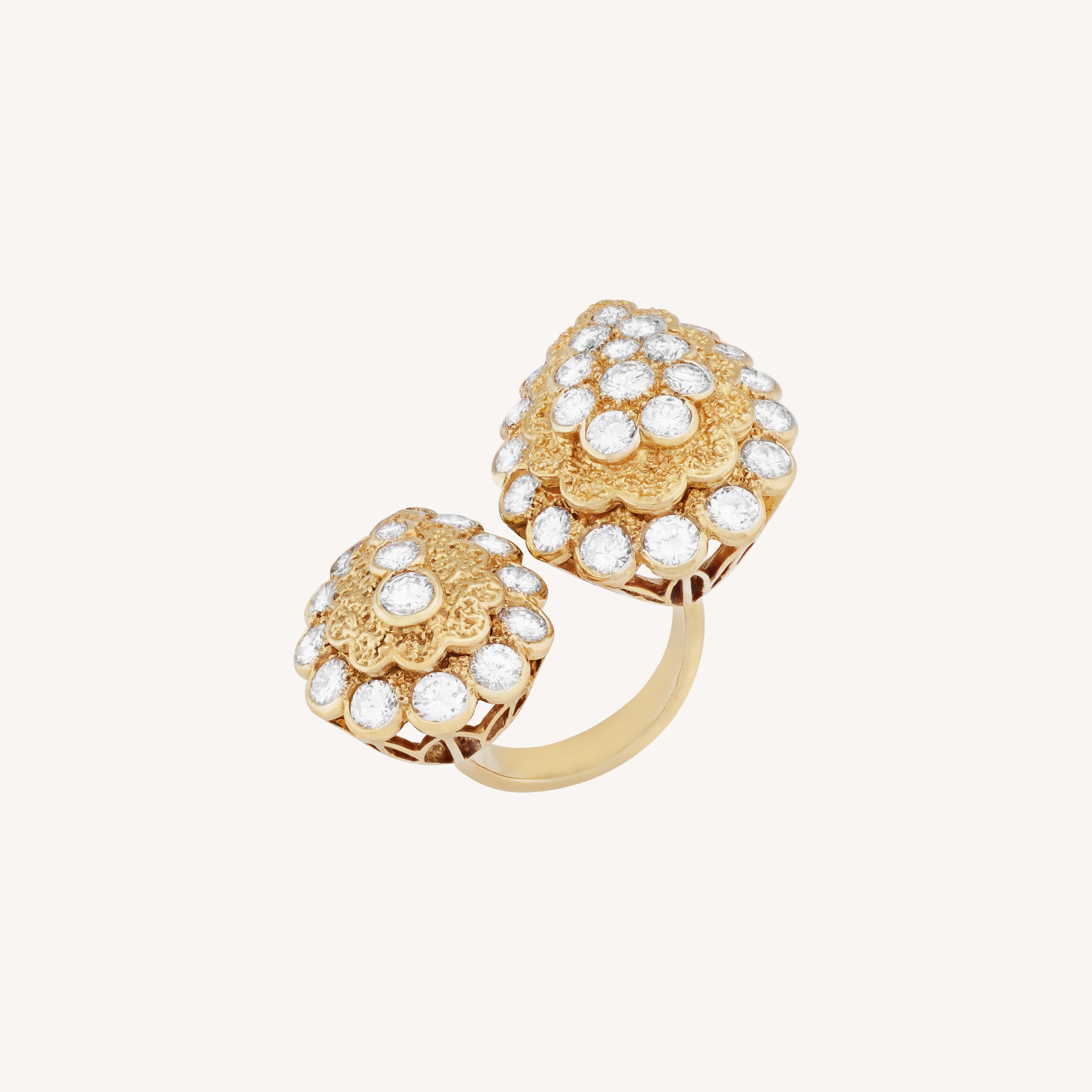 Between the Finger Rings - Van Cleef & Arpels