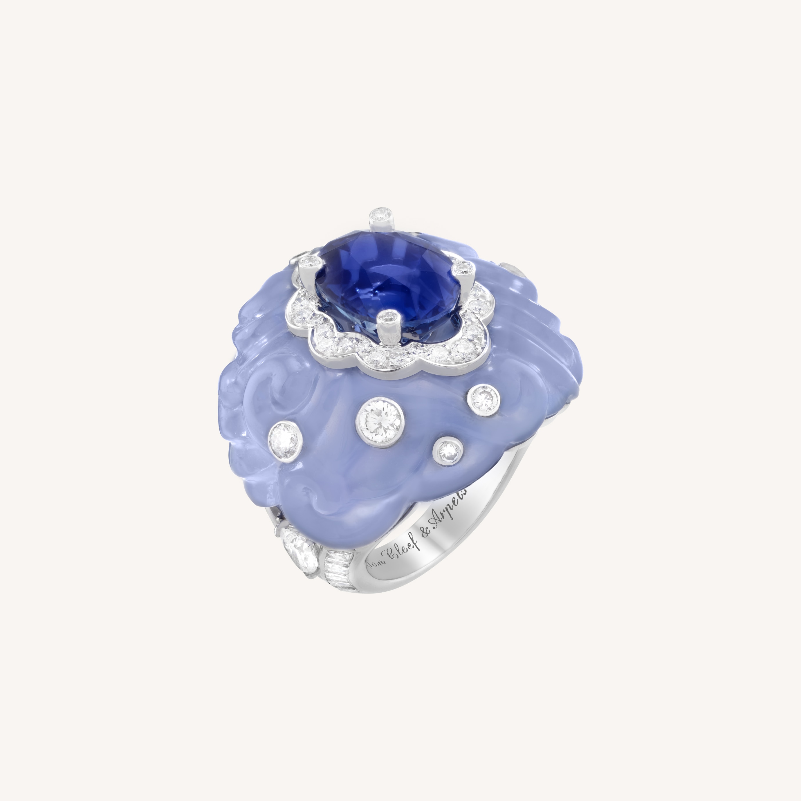 Chalcedony - Van Cleef & Arpels