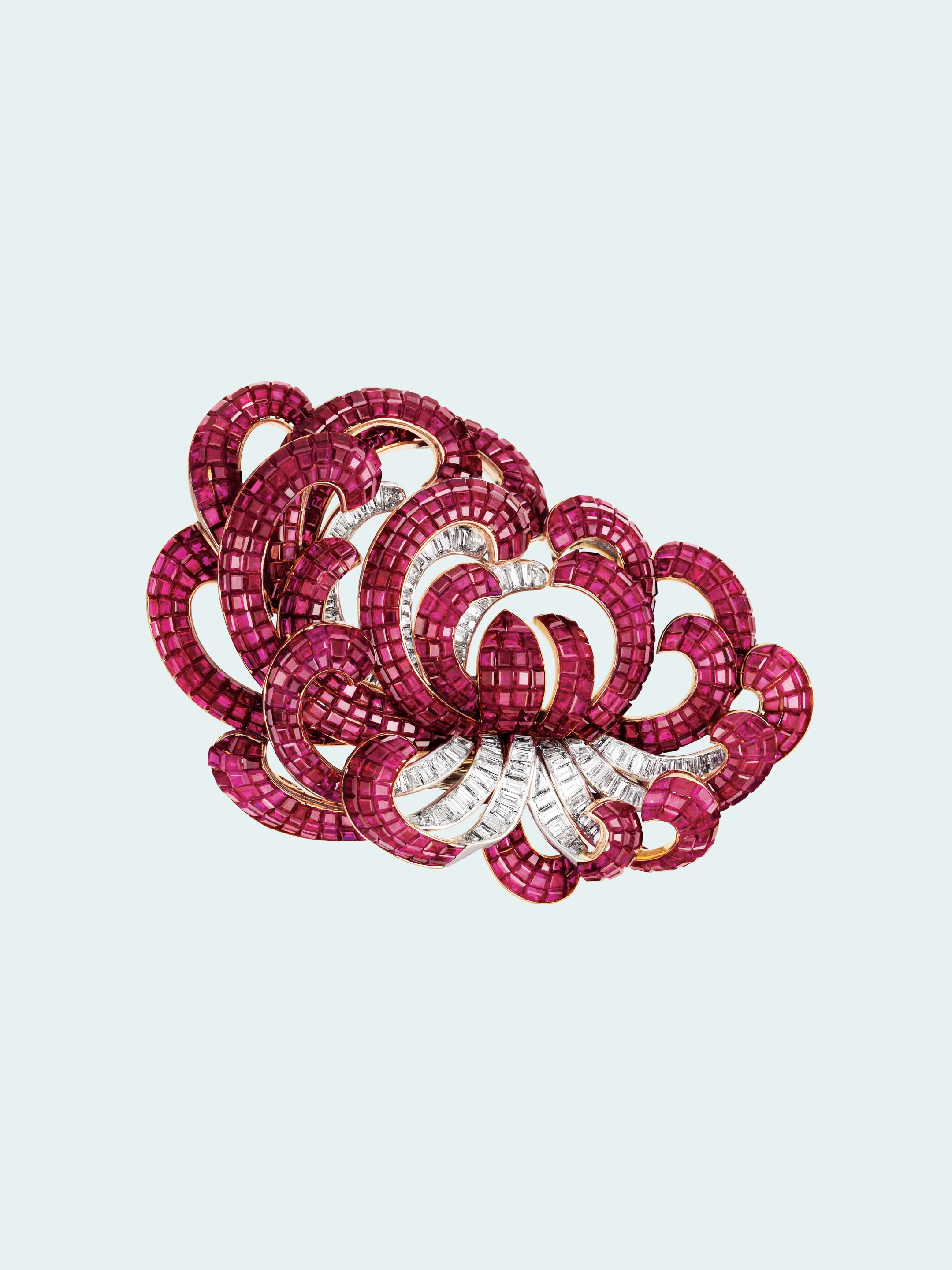 When elegance meets art - Van Cleef & Arpels