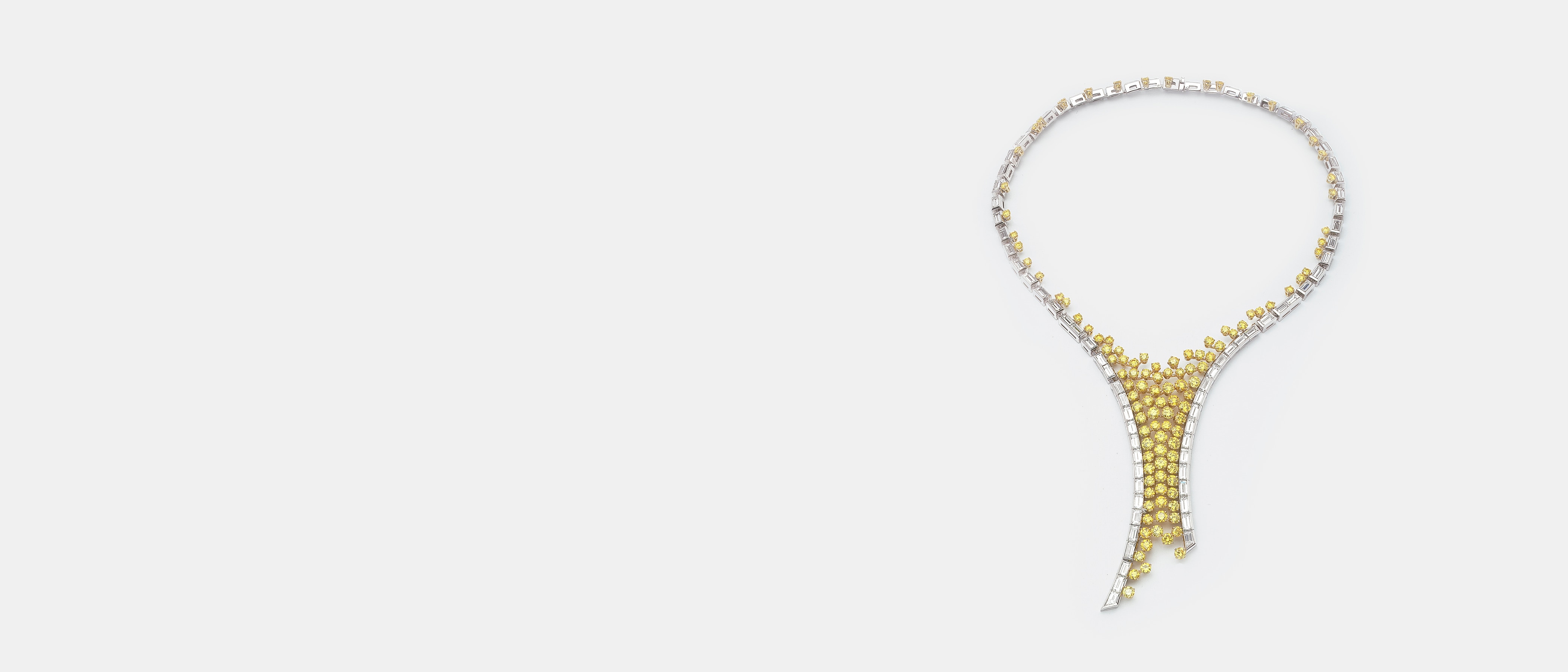 Eiffel necklace. 18K white gold, 18K yellow gold, white and yellow diamonds. Private collection.