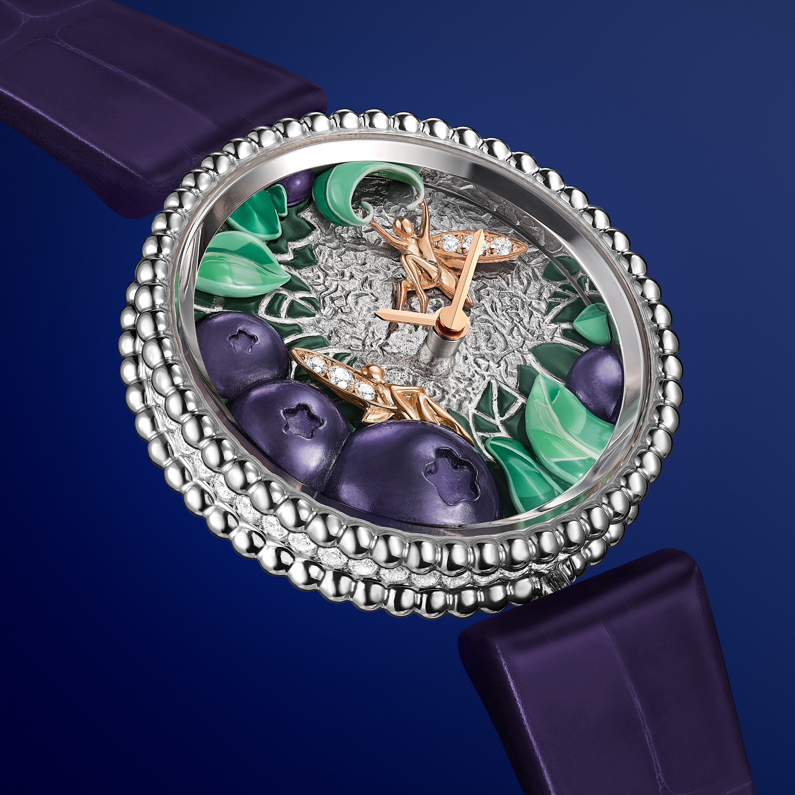 Perlée Extraordinaire Fruits Enchantés Myrtille watch, rhodium plated 18K white gold, 18K rose gold, diamonds, enamel, miniature painting, Swiss quartz movement. Extraordinary Dials collection, Van Cleef & Arpels.