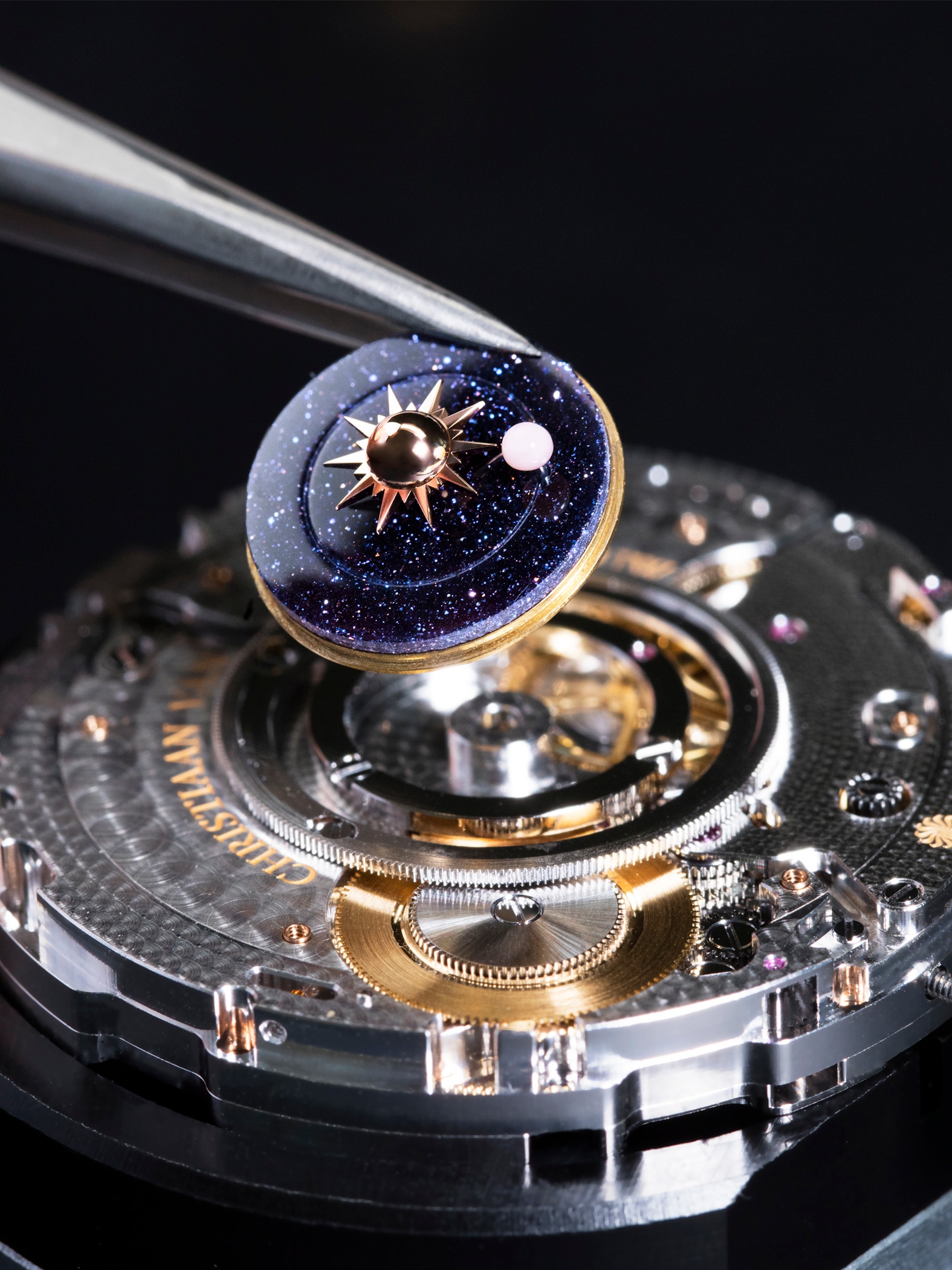 Assembly of the Lady Arpels Planétarium watch. Van Cleef & Arpels.